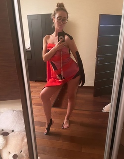 Olga Buzova feet photo thumbnail