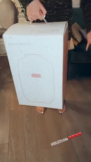 Olga Buzova feet photo thumbnail