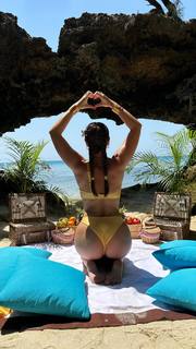 Olga Buzova feet photo thumbnail