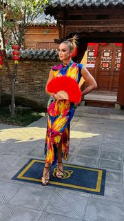 Olga Buzova feet photo thumbnail