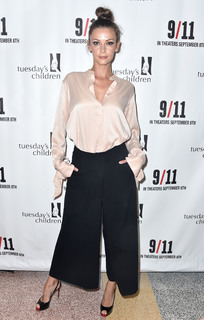 Olga Fonda feet photo thumbnail