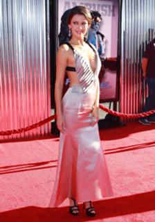 Olga Fonda feet photo thumbnail