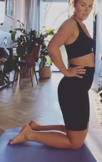 Olga Frycz feet photo 12