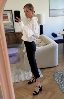 Olga Frycz feet photo 1