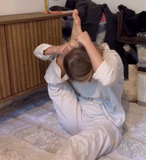 Olga Frycz feet photo 8