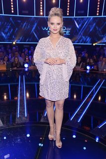 Olga Kalicka feet photo thumbnail