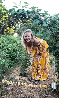 Olga Kalicka feet photo thumbnail