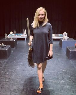 Olga Kalicka feet photo thumbnail