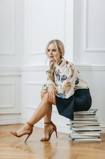 Olga Kalicka feet photo thumbnail