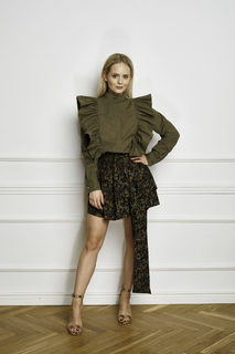 Olga Kalicka feet photo thumbnail