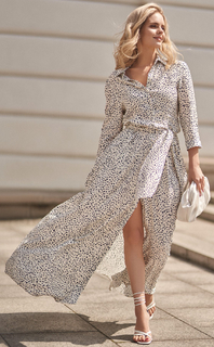 Olga Kalicka feet photo thumbnail