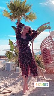 Olga Kalicka feet photo thumbnail