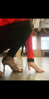 Olga Kalicka feet photo thumbnail