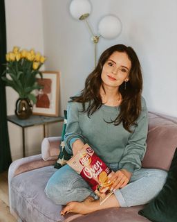 Olga Kalicka feet photo thumbnail