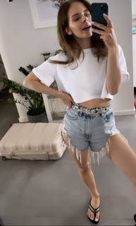 Olga Kalicka feet photo thumbnail