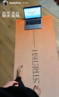 Olga Kalicka feet photo thumbnail