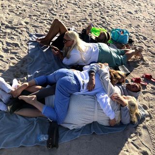 Olga Kalicka feet photo thumbnail