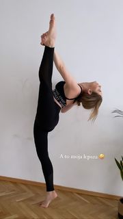 Olga Kalicka feet photo thumbnail