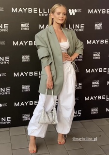 Olga Kalicka feet photo thumbnail