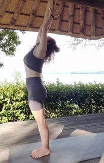 Olga Kalicka feet photo thumbnail