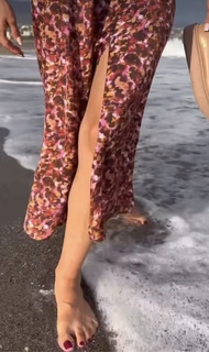 Olga Kalicka feet photo thumbnail