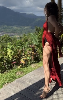 Olga Kalicka feet photo thumbnail