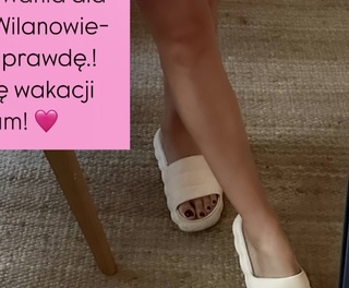 Olga Kalicka feet photo thumbnail