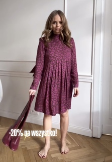 Olga Kalicka feet photo thumbnail