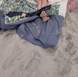 Olga Kalicka feet photo thumbnail