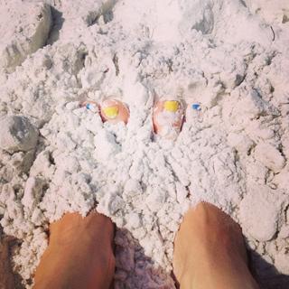 Olga Kay feet photo thumbnail