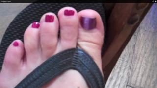 Olga Kay feet photo thumbnail