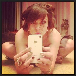 Olga Kay feet photo thumbnail