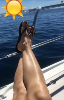 Olga Kay feet photo thumbnail