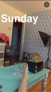 Olga Kay feet photo thumbnail