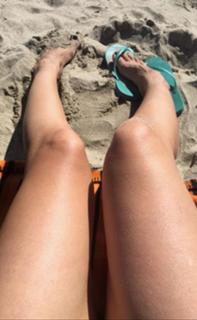 Olga Kay feet photo thumbnail