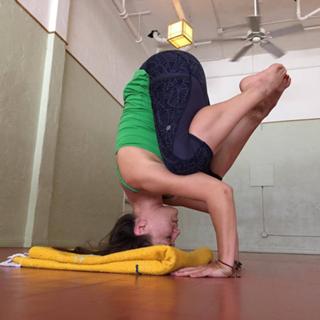 Olga Kay feet photo thumbnail
