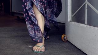 Olga Kay feet photo thumbnail