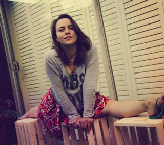 Olga Kay feet photo thumbnail