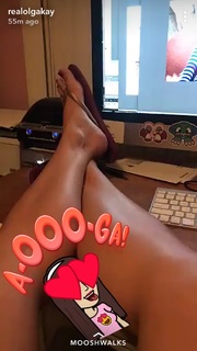 Olga Kay feet photo thumbnail