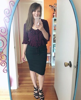 Olga Kay feet photo thumbnail