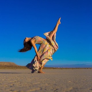 Olga Kay feet photo thumbnail