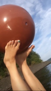 Olga Kay feet photo thumbnail