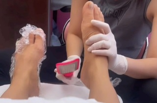Olga Kay feet photo thumbnail