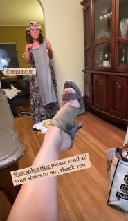 Olga Kay feet photo thumbnail