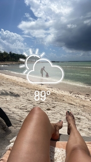Olga Kay feet photo thumbnail