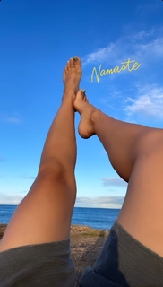 Olga Kay feet photo thumbnail