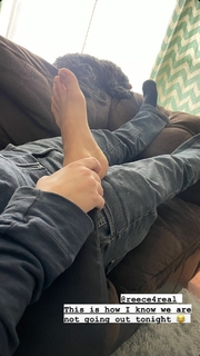 Olga Kay feet photo thumbnail