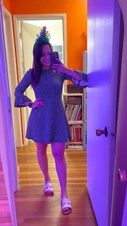 Olga Kay feet photo thumbnail