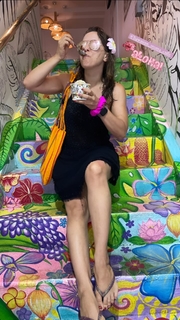 Olga Kay feet photo thumbnail
