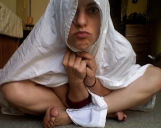 Olga Kay feet photo thumbnail